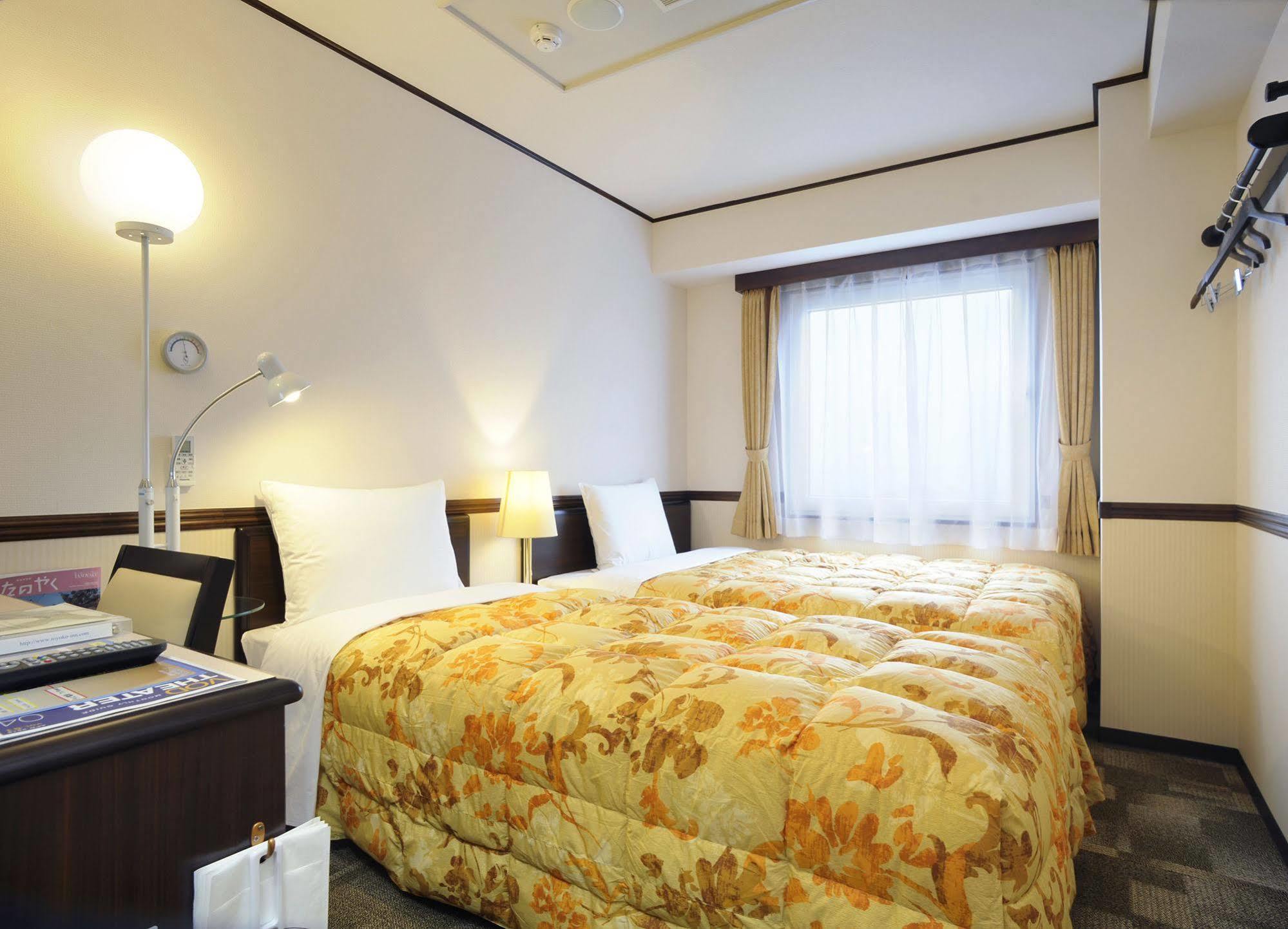 Toyoko Inn Kokura-Eki Minami-Guchi Kitakyūshū Extérieur photo