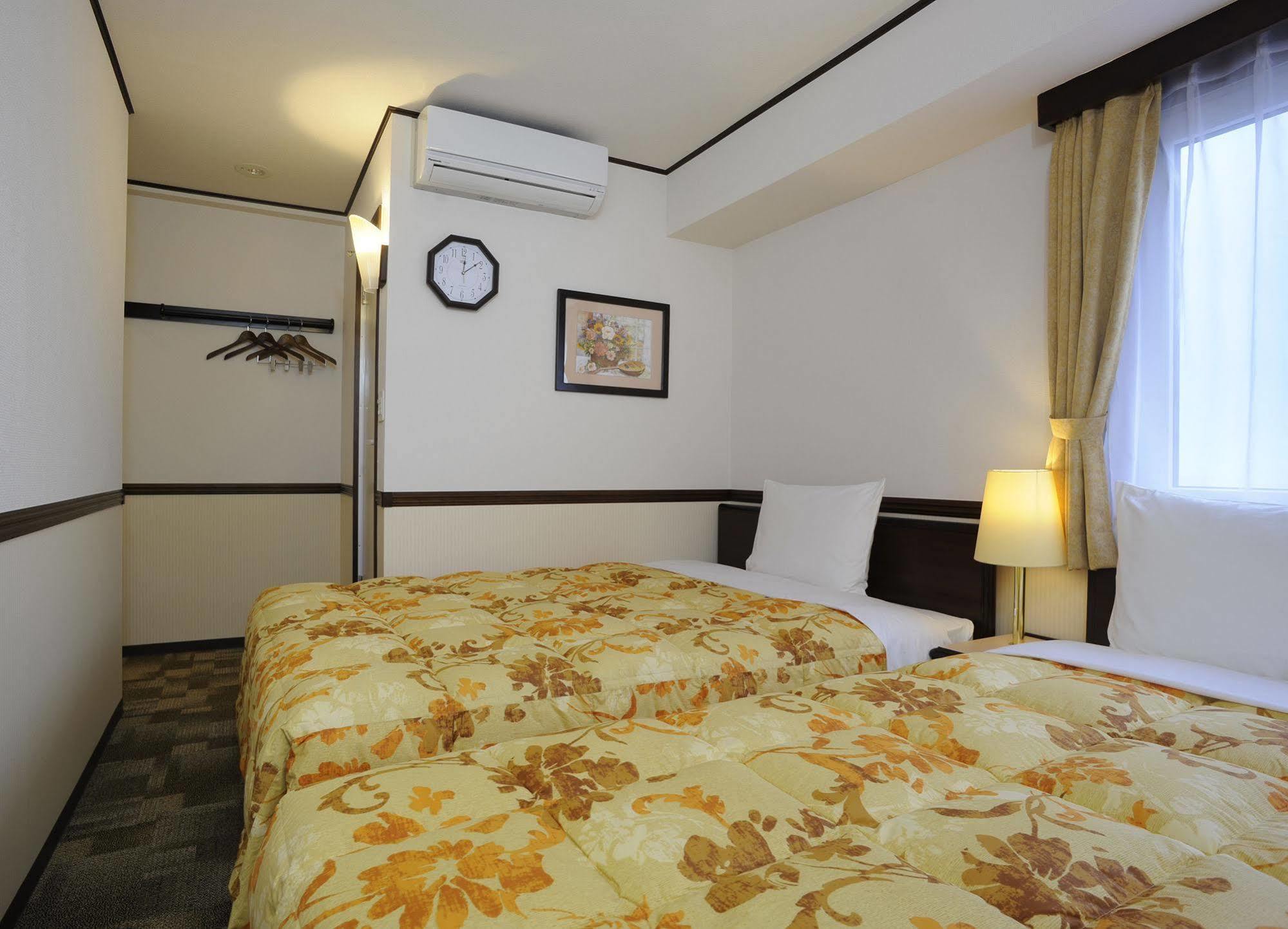 Toyoko Inn Kokura-Eki Minami-Guchi Kitakyūshū Extérieur photo