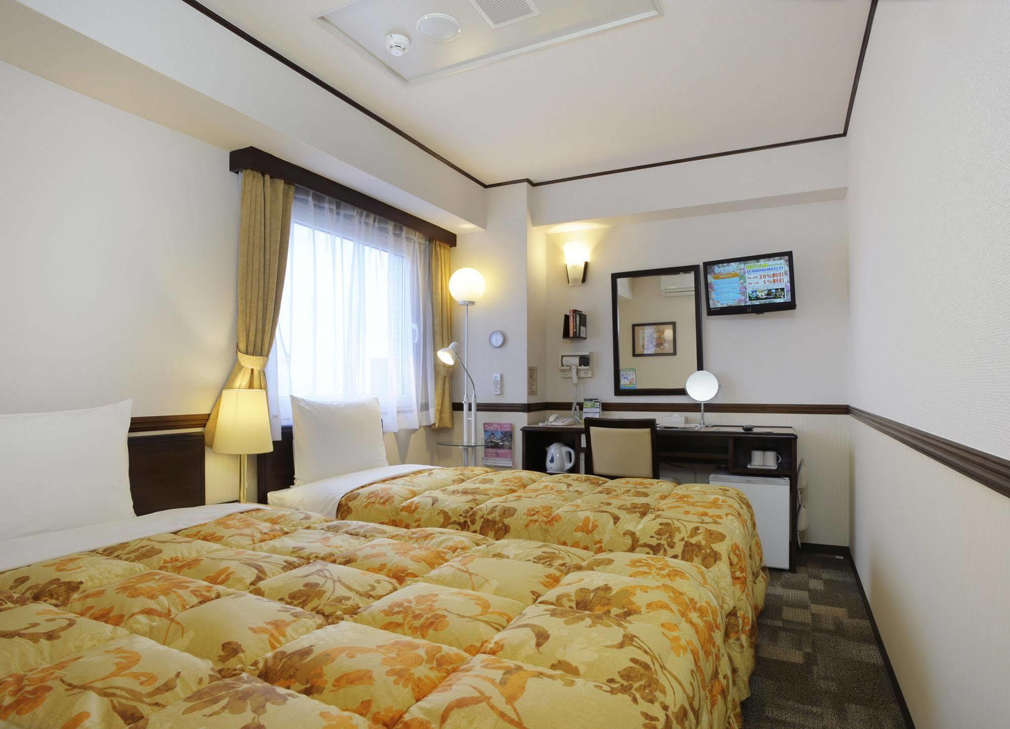 Toyoko Inn Kokura-Eki Minami-Guchi Kitakyūshū Extérieur photo