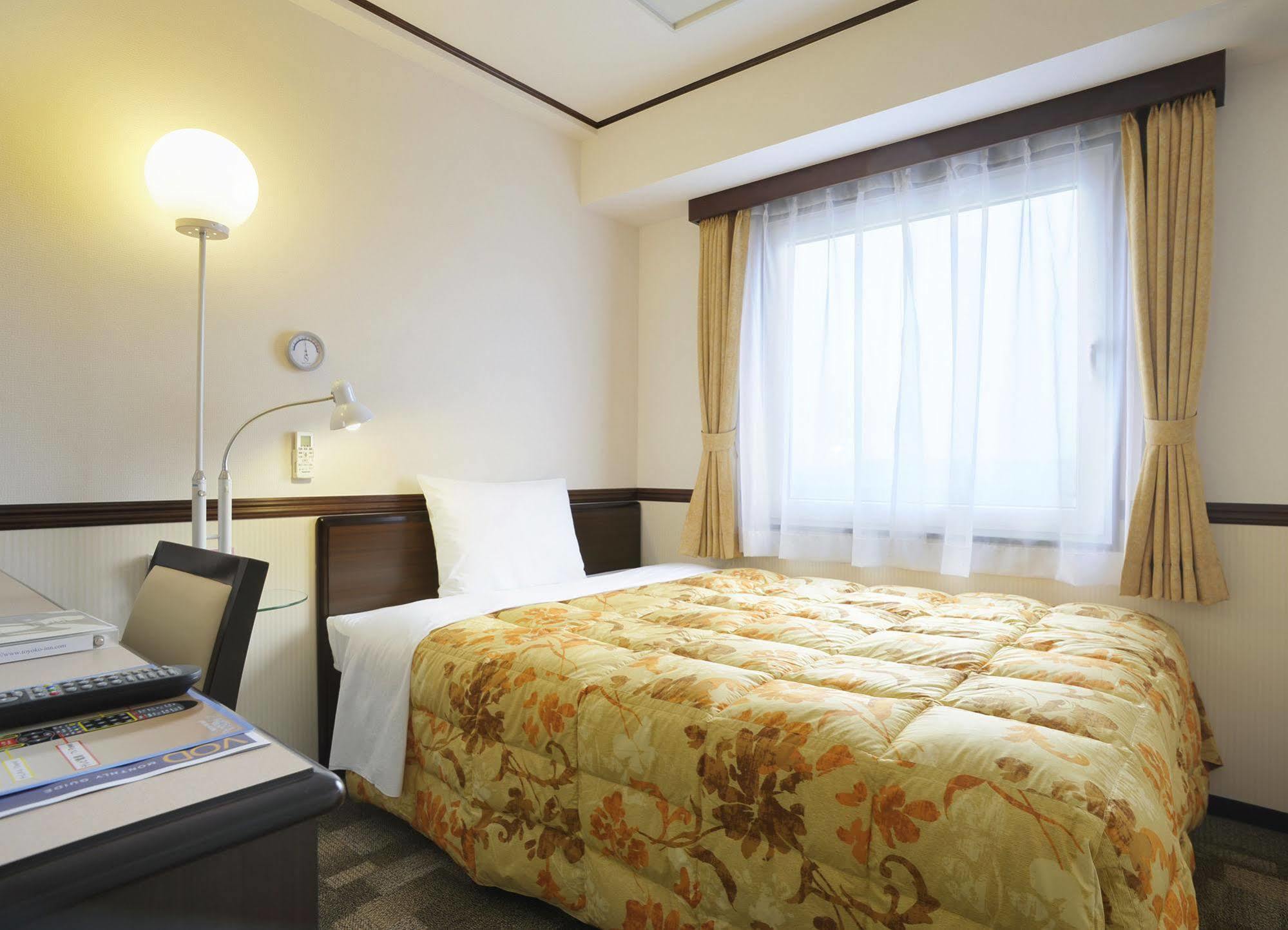 Toyoko Inn Kokura-Eki Minami-Guchi Kitakyūshū Extérieur photo