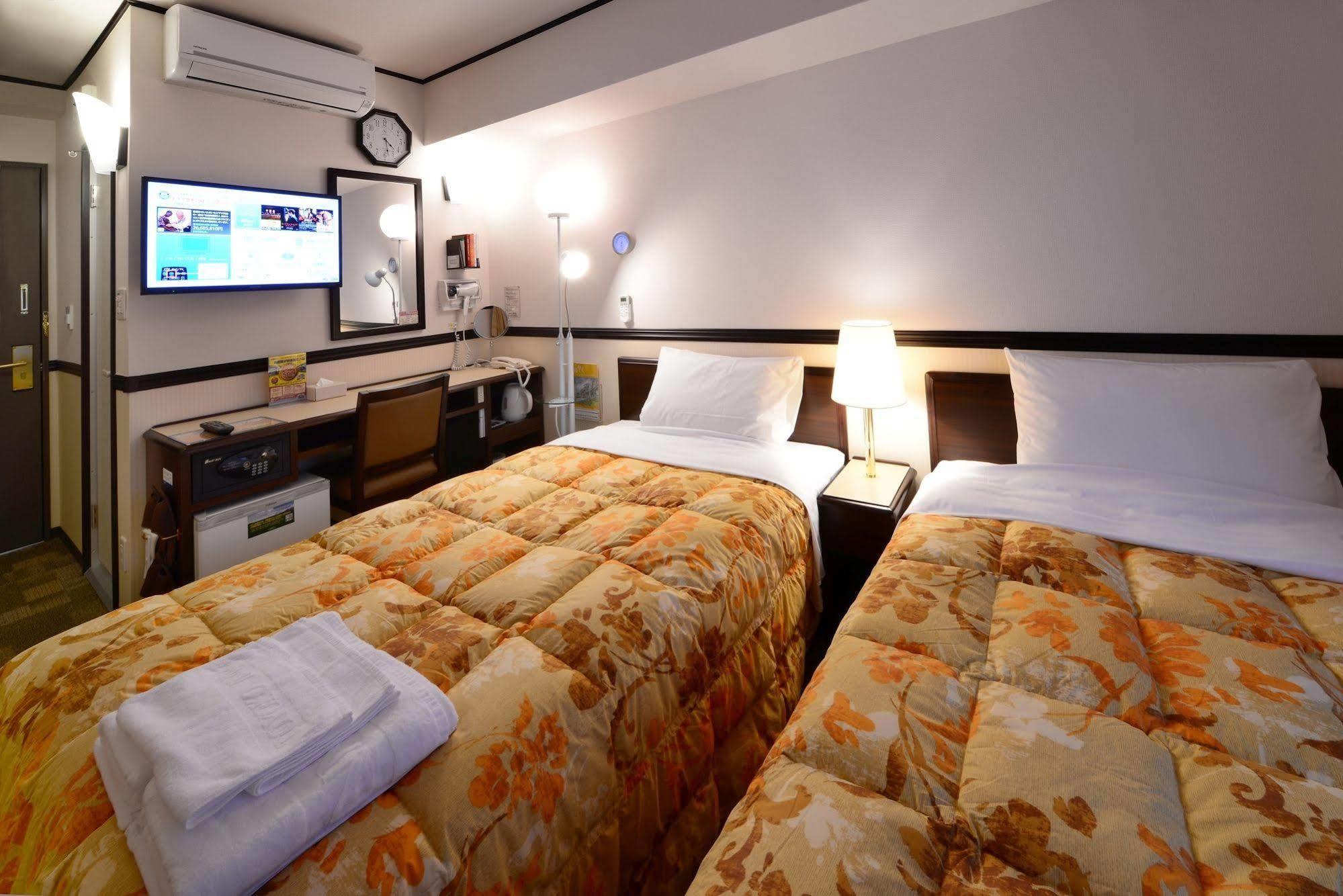 Toyoko Inn Kokura-Eki Minami-Guchi Kitakyūshū Extérieur photo
