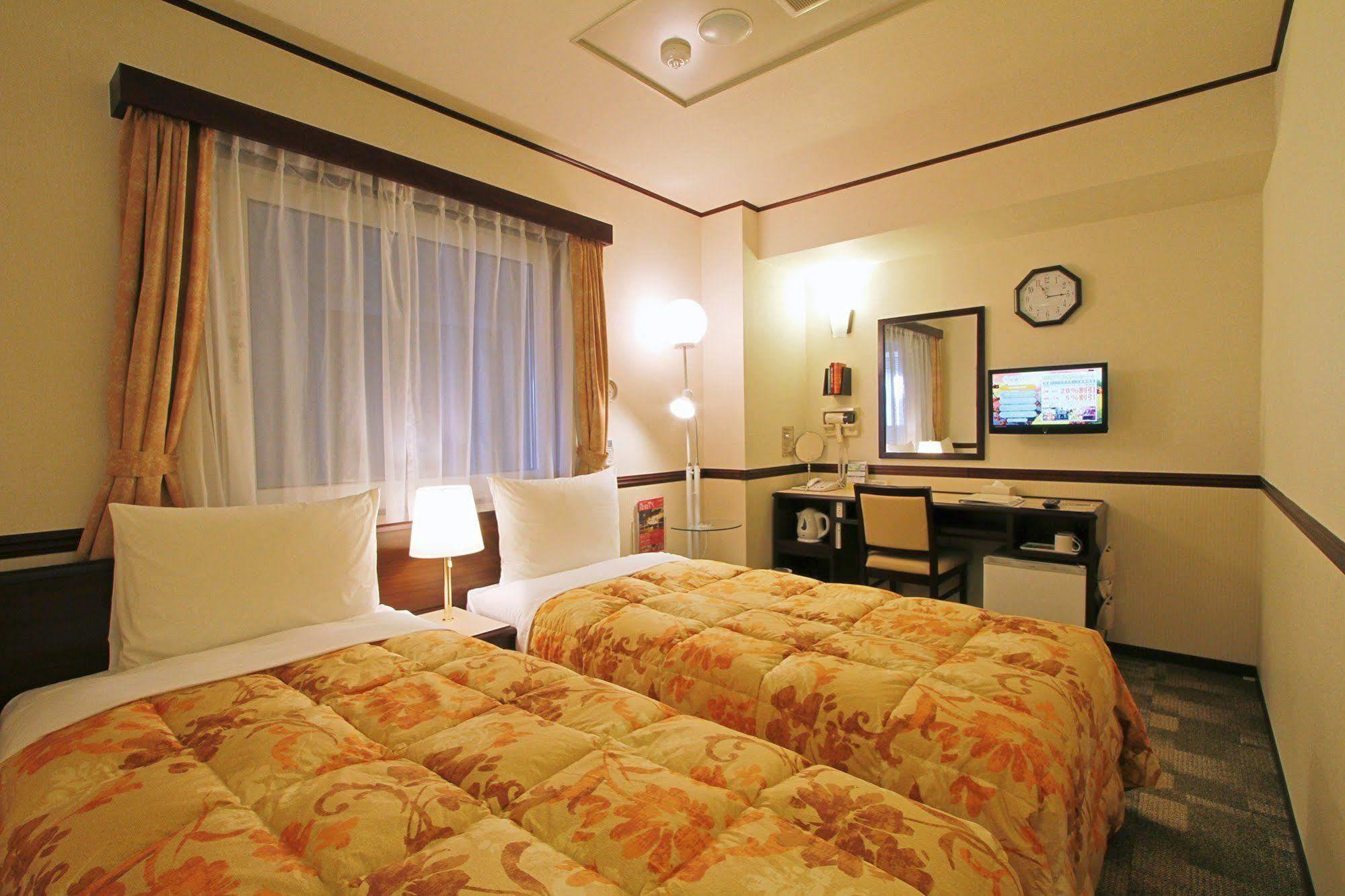 Toyoko Inn Kokura-Eki Minami-Guchi Kitakyūshū Extérieur photo